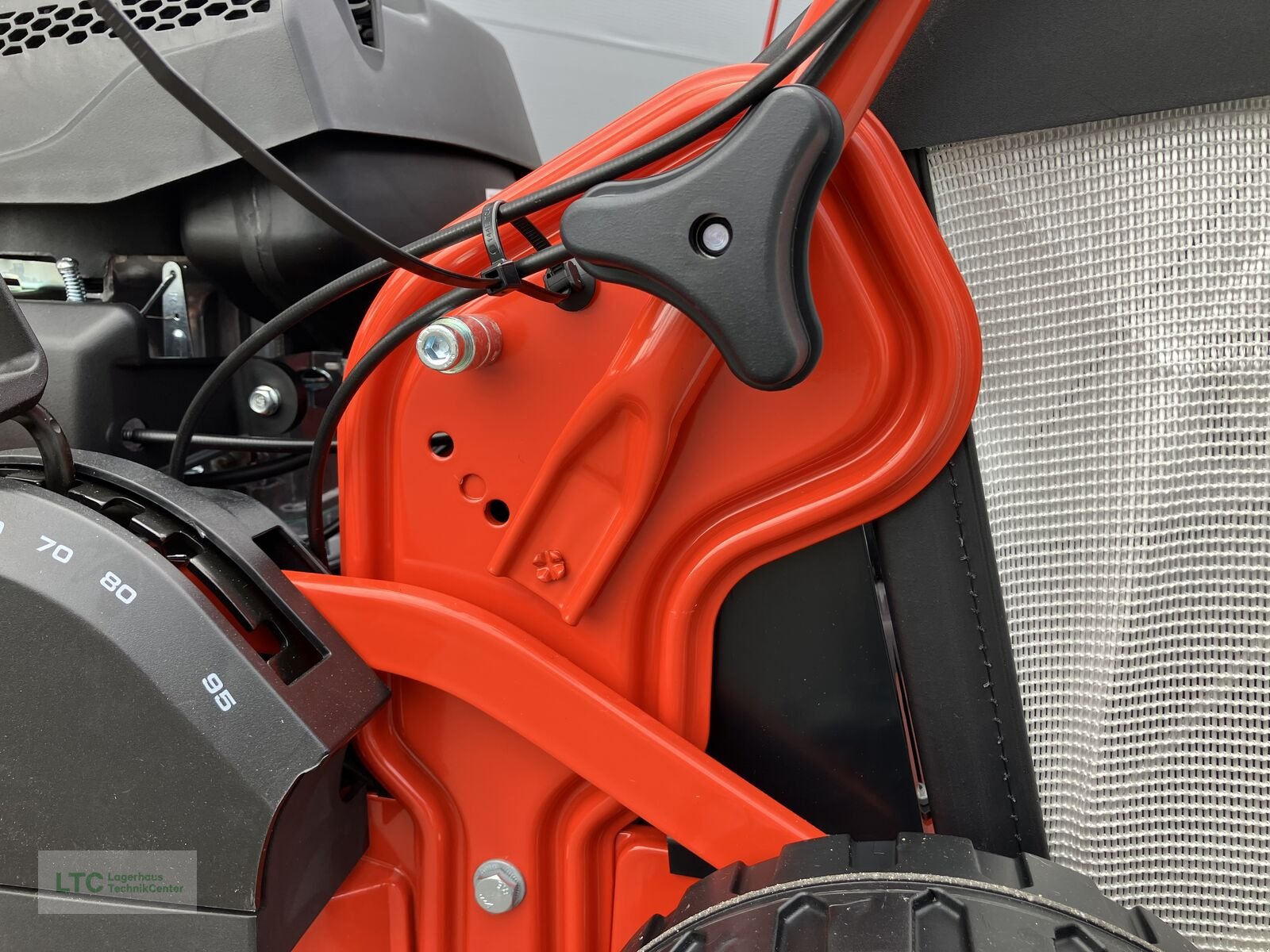 Rasenmäher des Typs Sonstige 54- K Vario B, Neumaschine in Redlham (Bild 14)