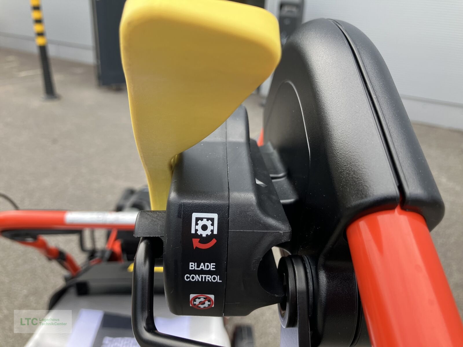 Rasenmäher des Typs Sonstige 54- K Vario B, Neumaschine in Redlham (Bild 13)