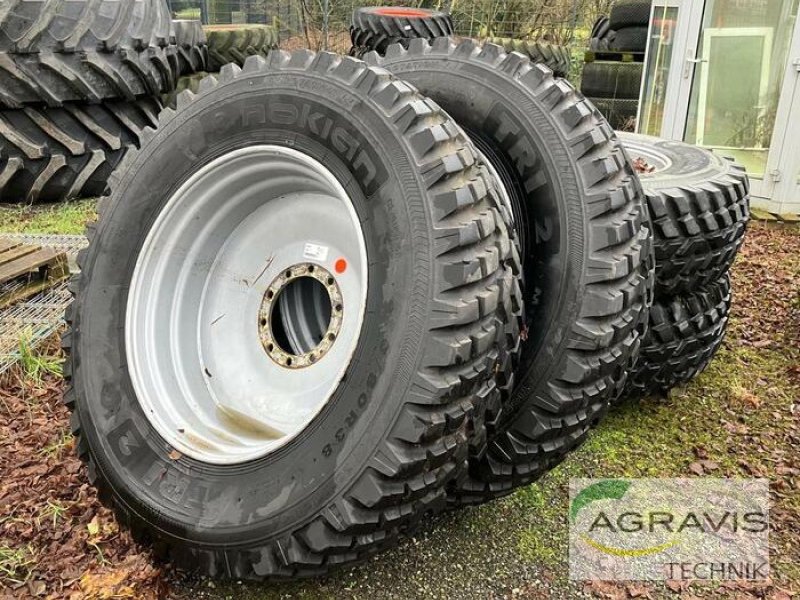 Rasenmäher типа Sonstige DIVERSE 480/80-R38 Nokian, Gebrauchtmaschine в Beelen (Фотография 1)