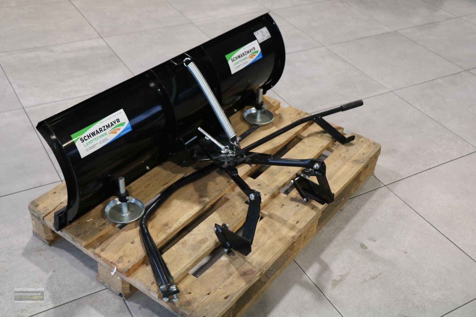 Rasenmäher des Typs Sonstige Stiga 1,2m Schneeschild, Neumaschine in Gampern (Bild 4)