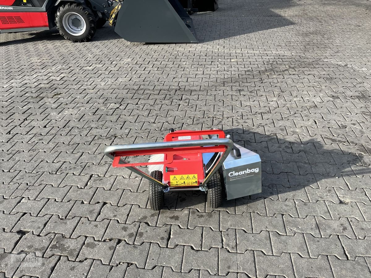 Rasenmäher of the type Sonstige Westermann Radialbesen WR 650 Akku, Neumaschine in Burgkirchen (Picture 5)