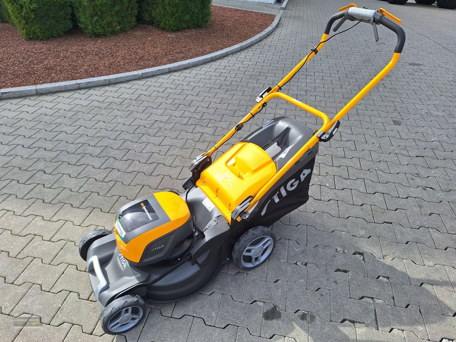 Rasenmäher Türe ait Stiga Combi 50 SQ DAE Akku, Neumaschine içinde Aurolzmünster (resim 3)