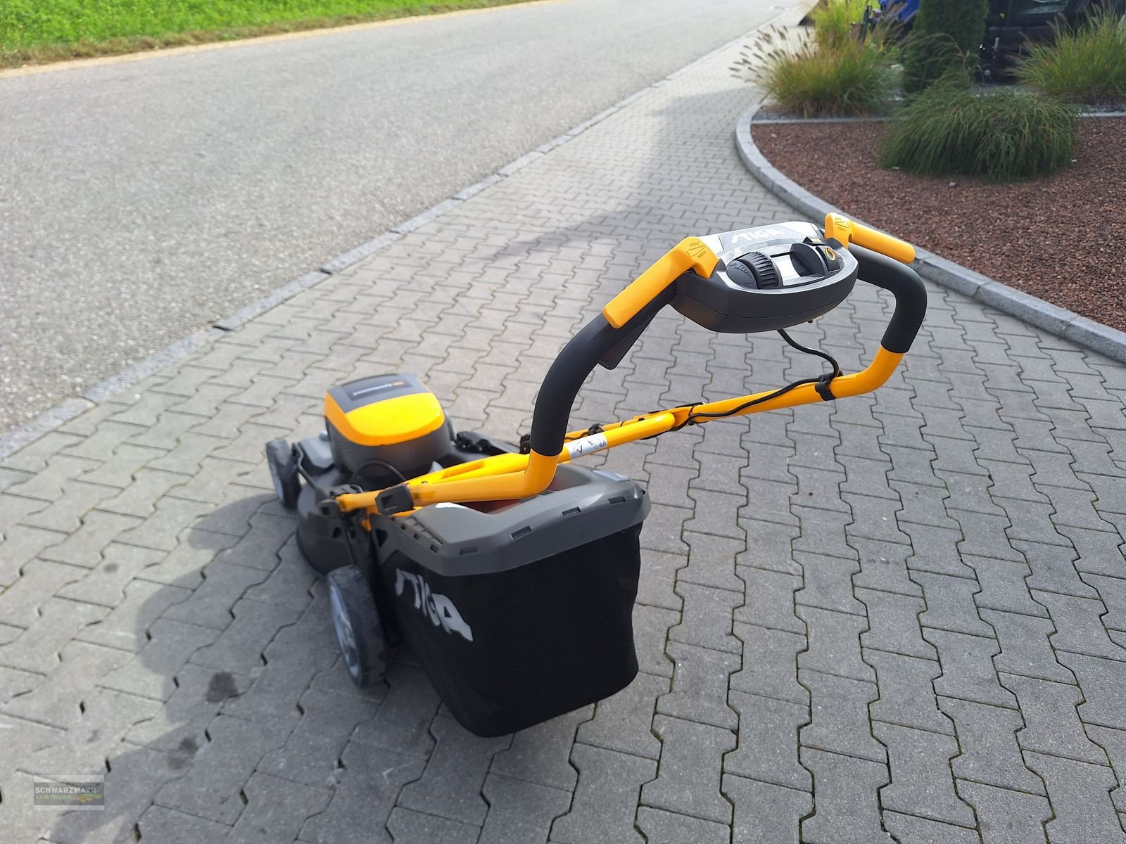 Rasenmäher Türe ait Stiga Combi 50 SQ DAE Akku, Neumaschine içinde Aurolzmünster (resim 7)