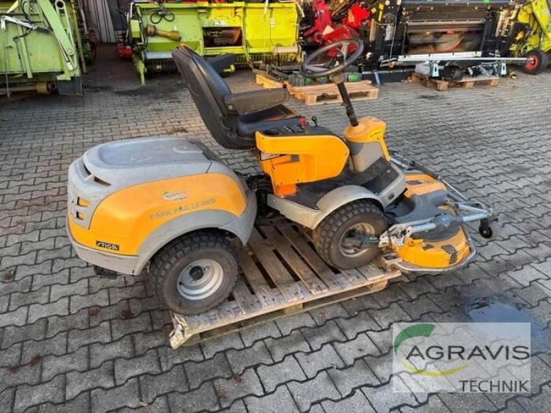 Rasenmäher Türe ait Stiga PARK PRO 20 4 WD, Gebrauchtmaschine içinde Meppen-Versen (resim 2)