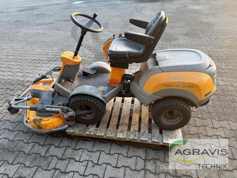 Rasenmäher Türe ait Stiga PARK PRO 20 4 WD, Gebrauchtmaschine içinde Meppen-Versen (resim 3)