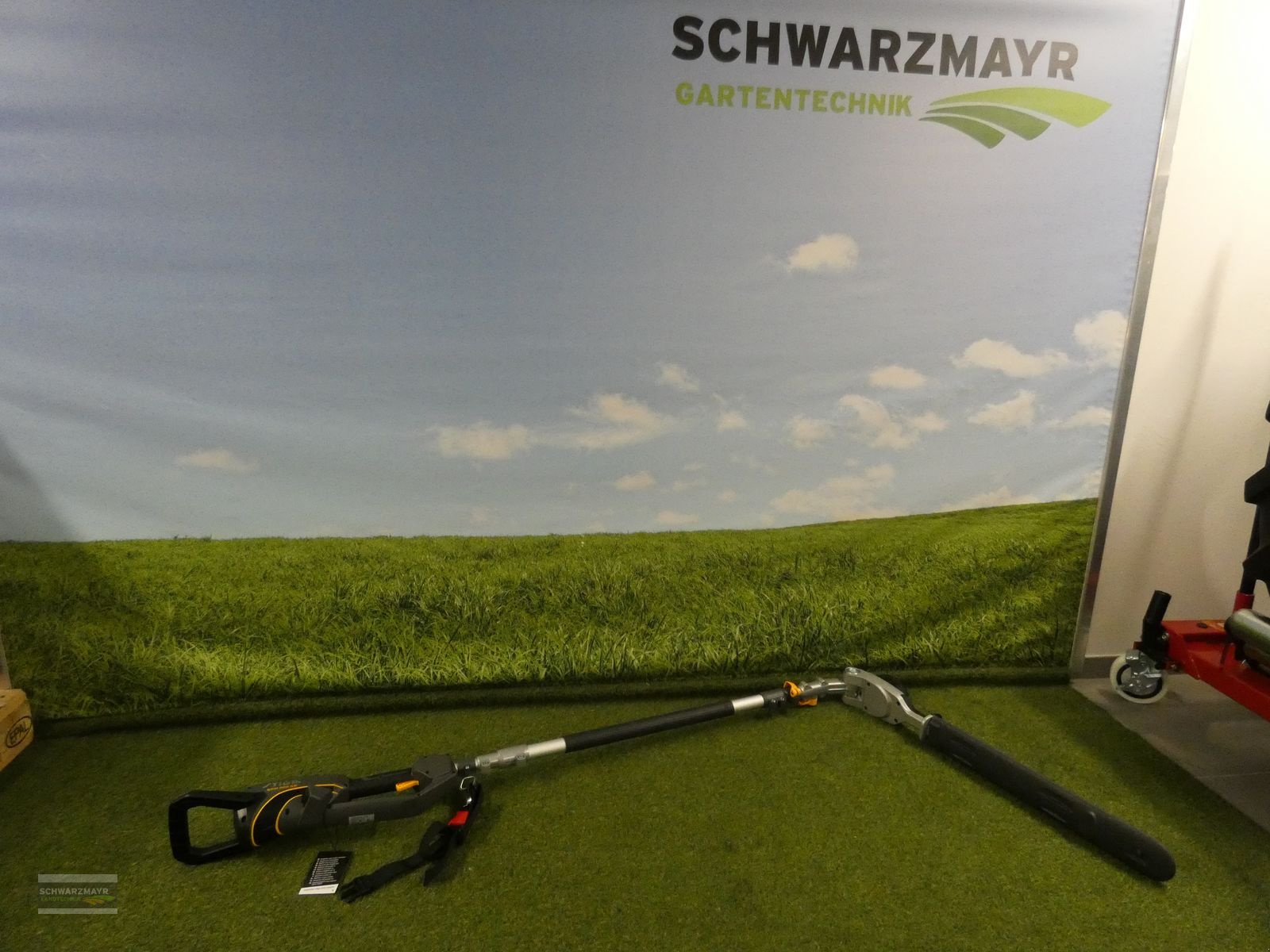 Rasenmäher des Typs Stiga SPH 900 AE Teleskopheckenschneider, Neumaschine in Gampern (Bild 1)