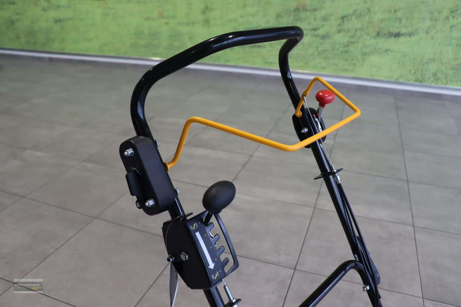 Rasenmäher tip Stiga Vertikutierer SVP40G, Neumaschine in Gampern (Poză 11)