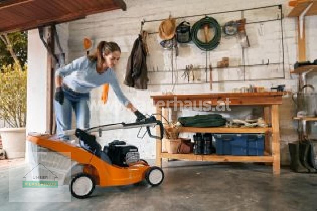 Rasenmäher of the type Stihl AKKU RASENMÄHER RMA 448 PV SET, Neumaschine in Wolfpassing (Picture 3)