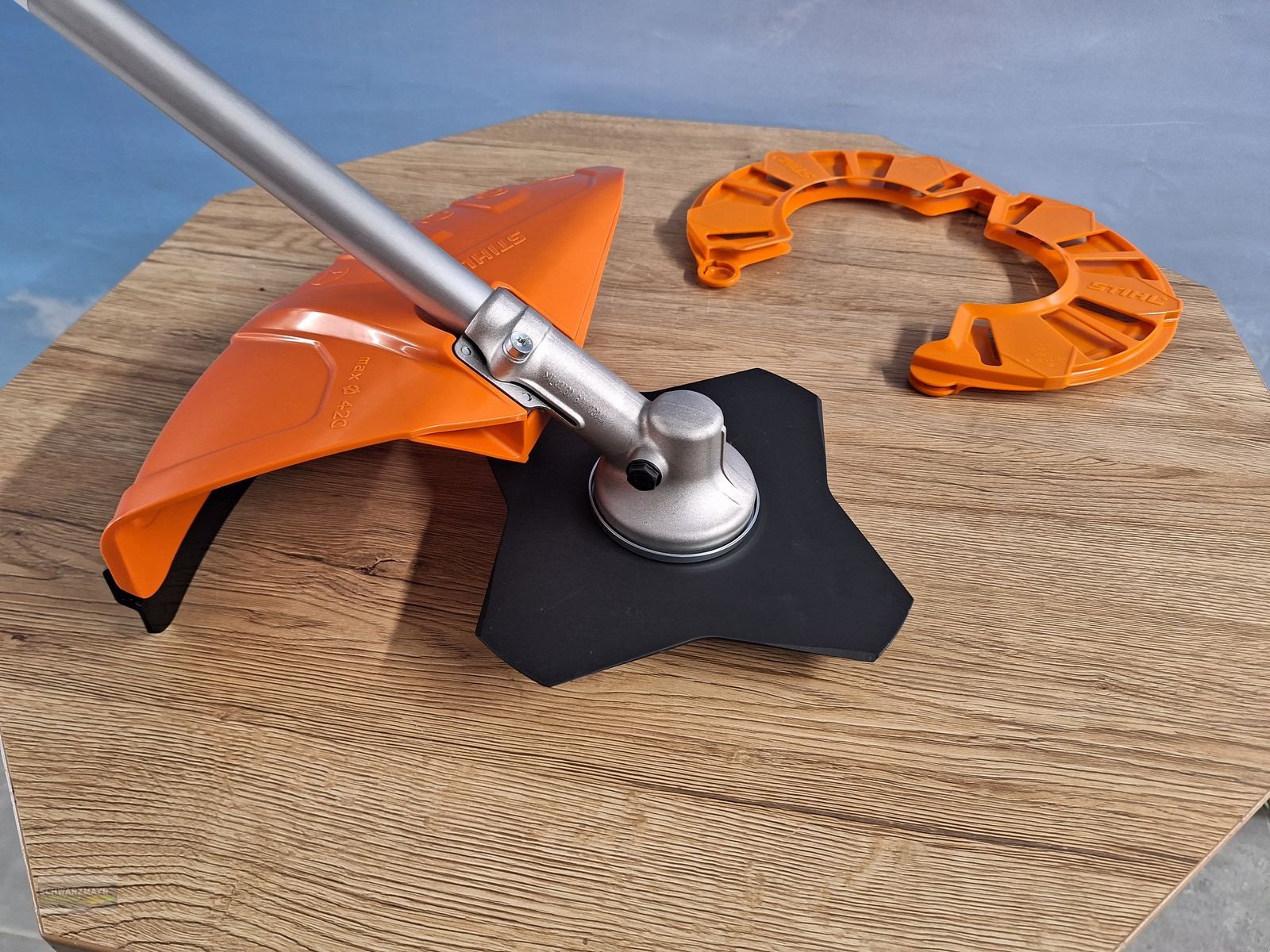 Rasenmäher des Typs Stihl FS KM/GSB 230-4, Neumaschine in Aurolzmünster (Bild 3)