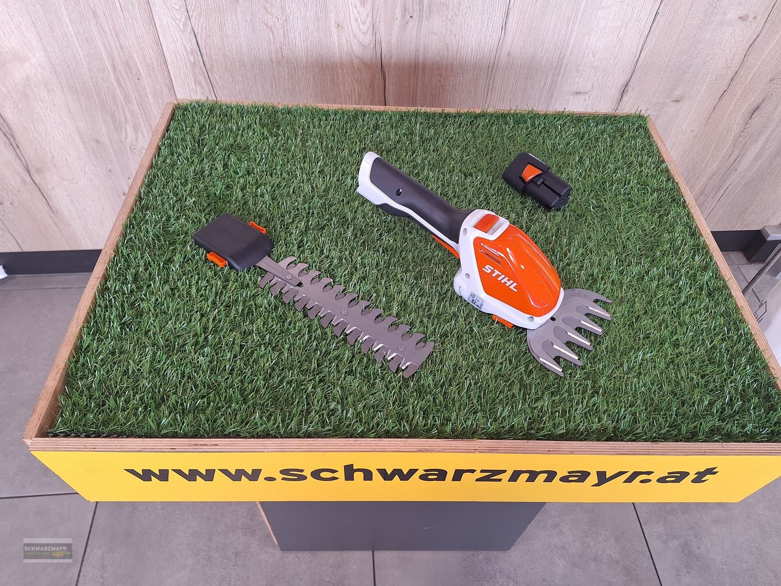 Rasenmäher του τύπου Stihl HSA 26, Neumaschine σε Gampern (Φωτογραφία 3)