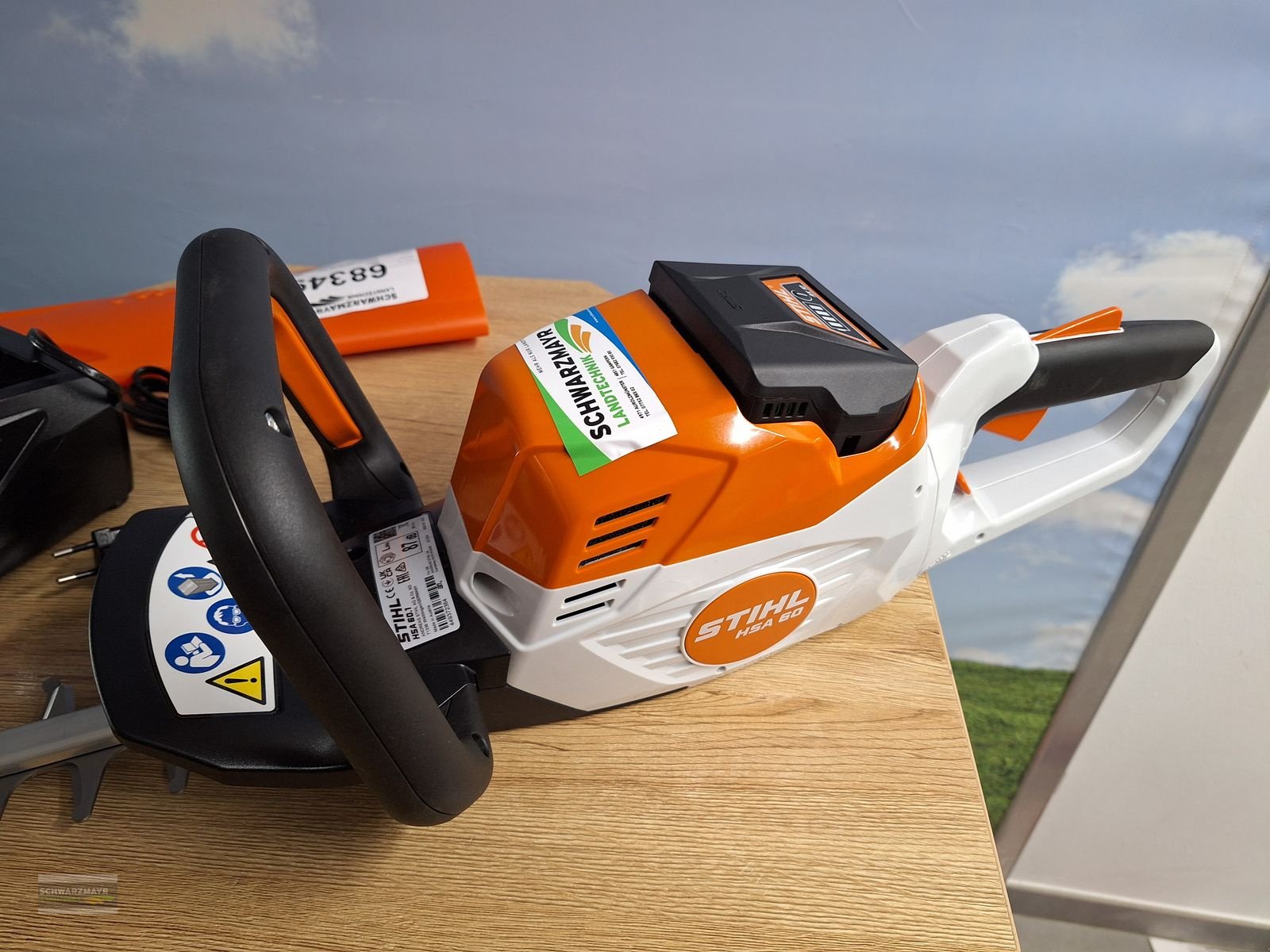 Rasenmäher of the type Stihl HSA 60+AK10+AL101, Neumaschine in Gampern (Picture 2)