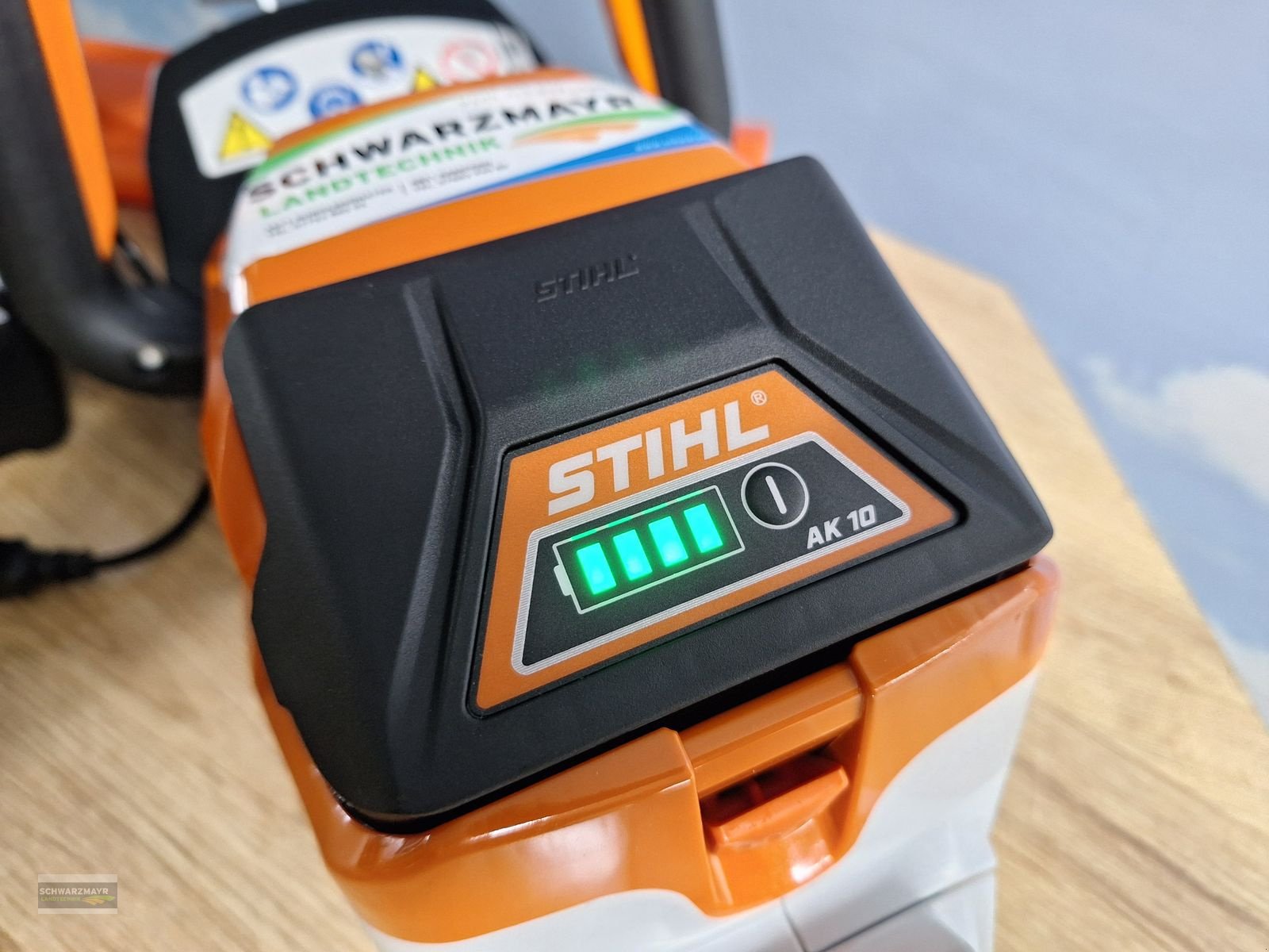 Rasenmäher of the type Stihl HSA 60+AK10+AL101, Neumaschine in Gampern (Picture 9)