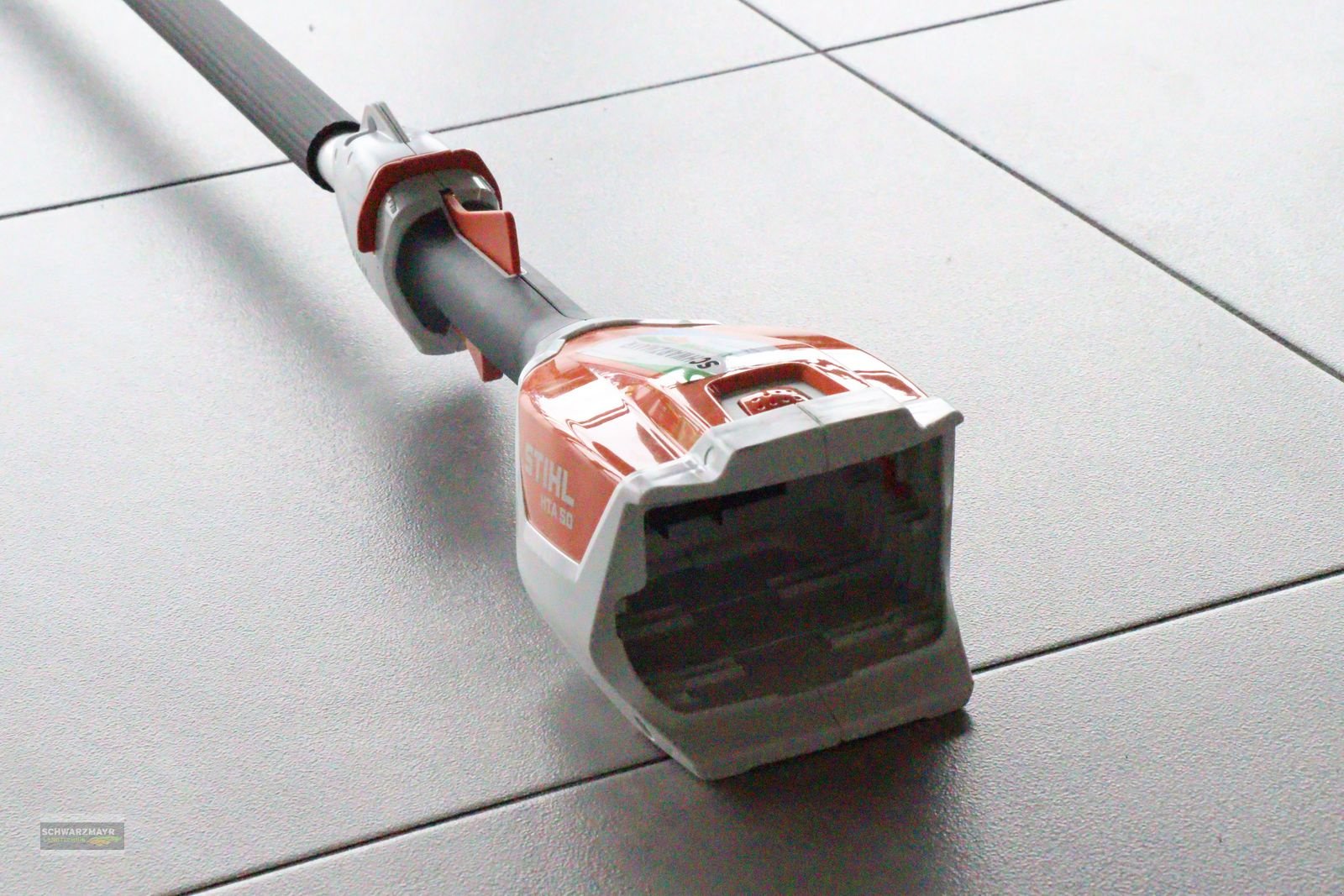 Rasenmäher Türe ait Stihl HTA 50+AK20+AL101, Neumaschine içinde Gampern (resim 8)