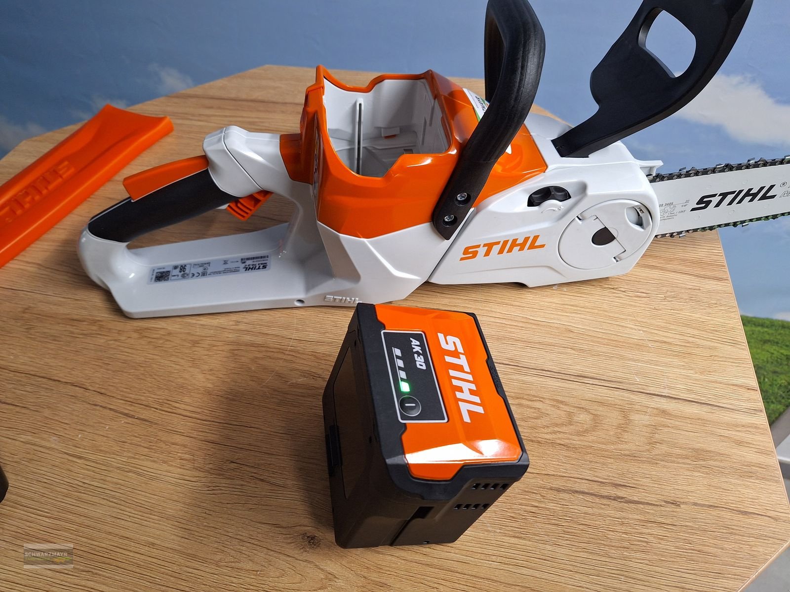 Rasenmäher of the type Stihl MSA 70 C-B AK30+AL101, Neumaschine in Gampern (Picture 15)