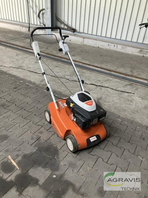 Rasenmäher of the type Stihl RL 540, Neumaschine in Lage (Picture 2)