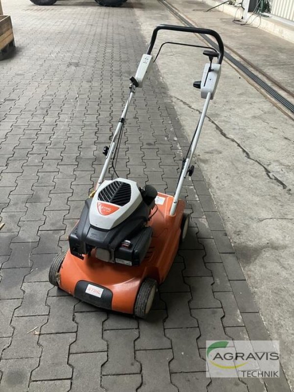 Rasenmäher of the type Stihl RL 540, Neumaschine in Lage (Picture 1)