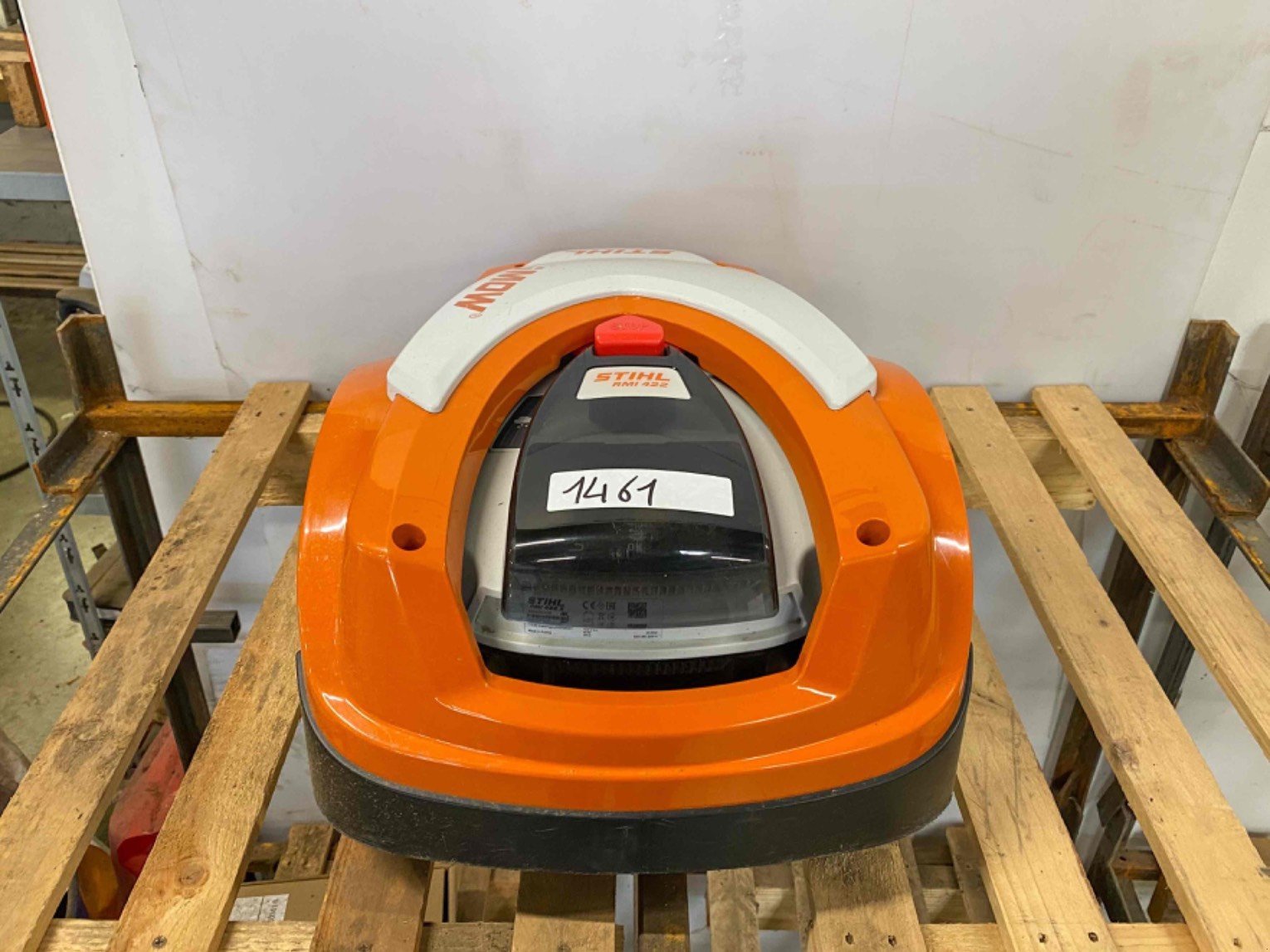 Rasenmäher typu Stihl Robot de tonte RMI422 Stihl, Gebrauchtmaschine w LA SOUTERRAINE (Zdjęcie 4)