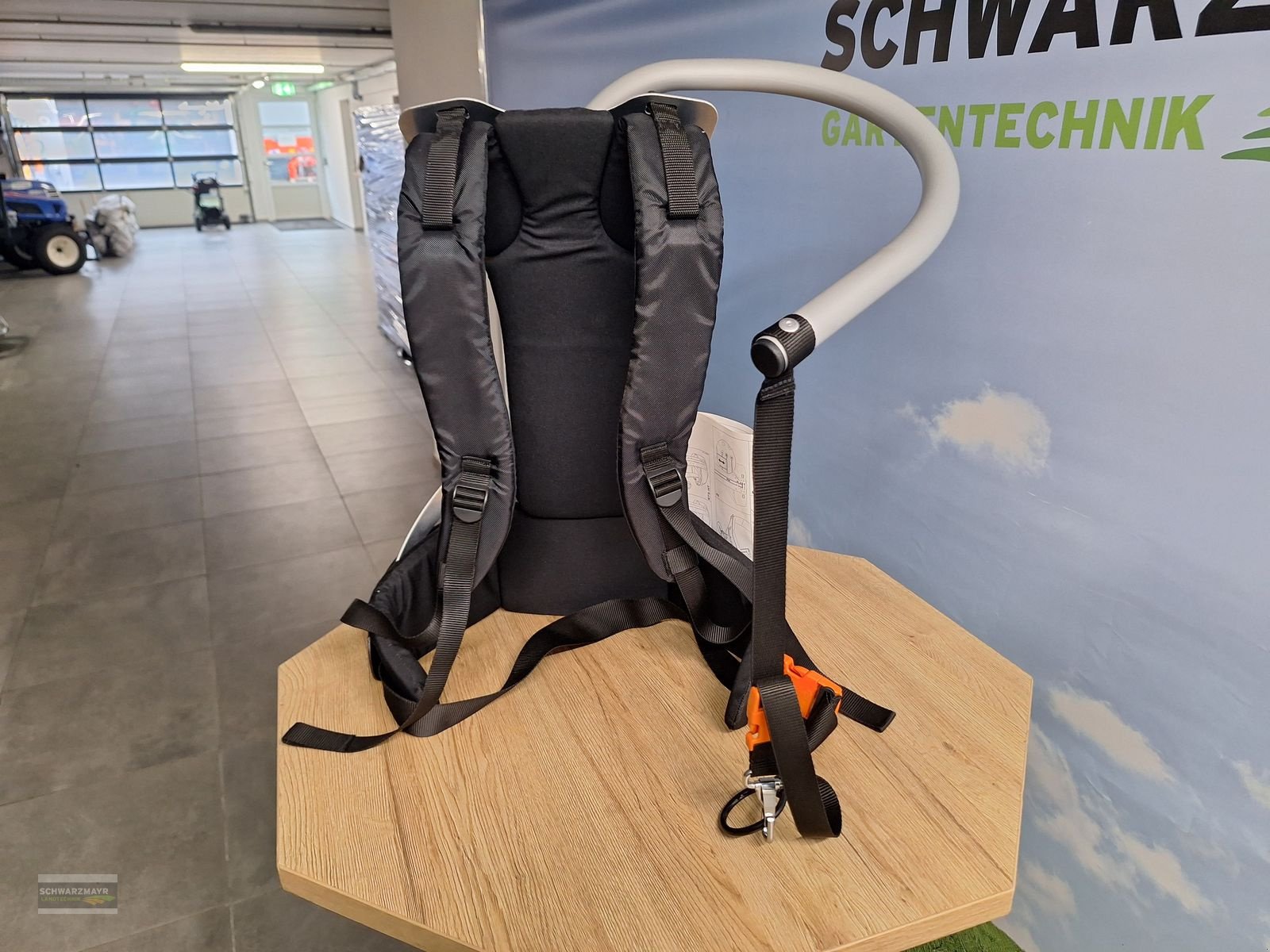 Rasenmäher του τύπου Stihl Rückentragesystem, Neumaschine σε Gampern (Φωτογραφία 4)