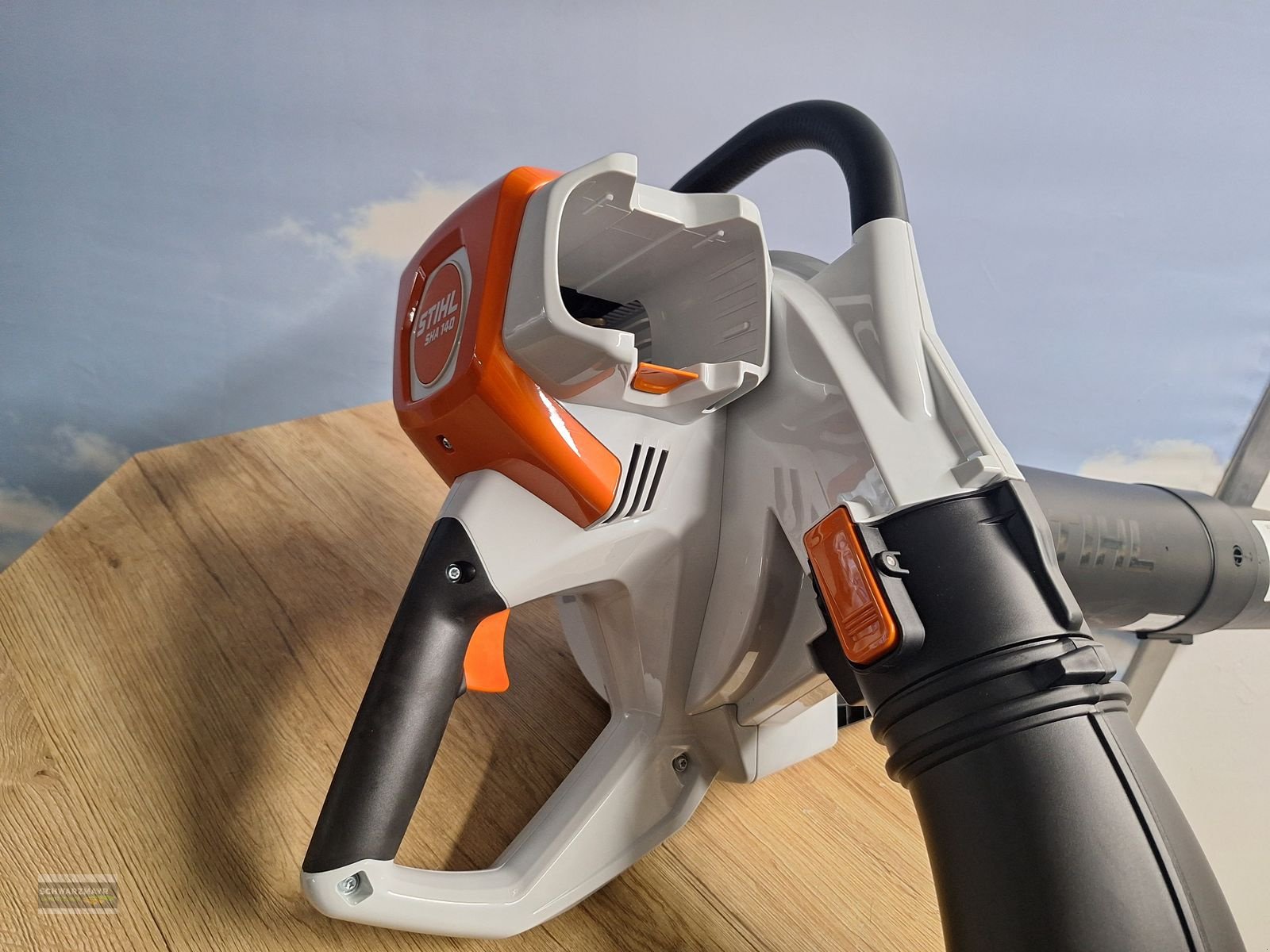 Rasenmäher of the type Stihl SHA 56+AK20+AL101, Neumaschine in Gampern (Picture 9)