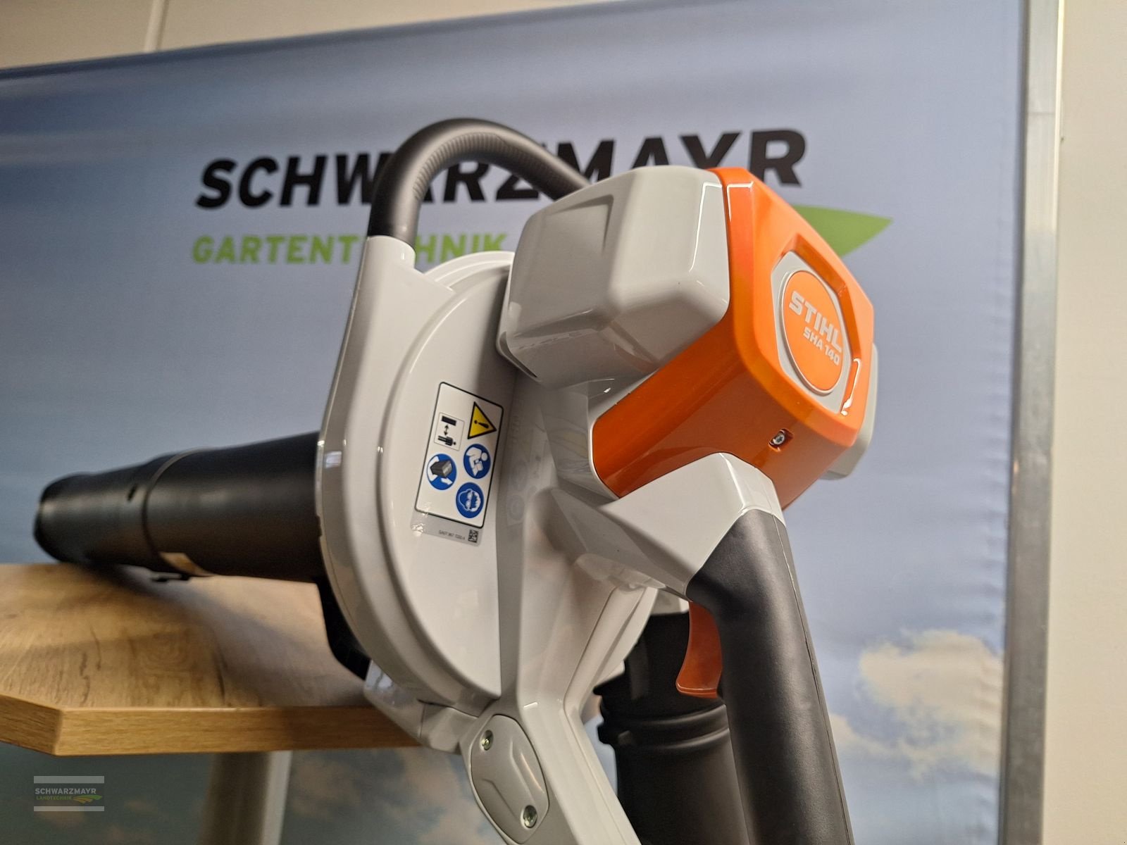 Rasenmäher of the type Stihl SHA 56+AK20+AL101, Neumaschine in Gampern (Picture 16)