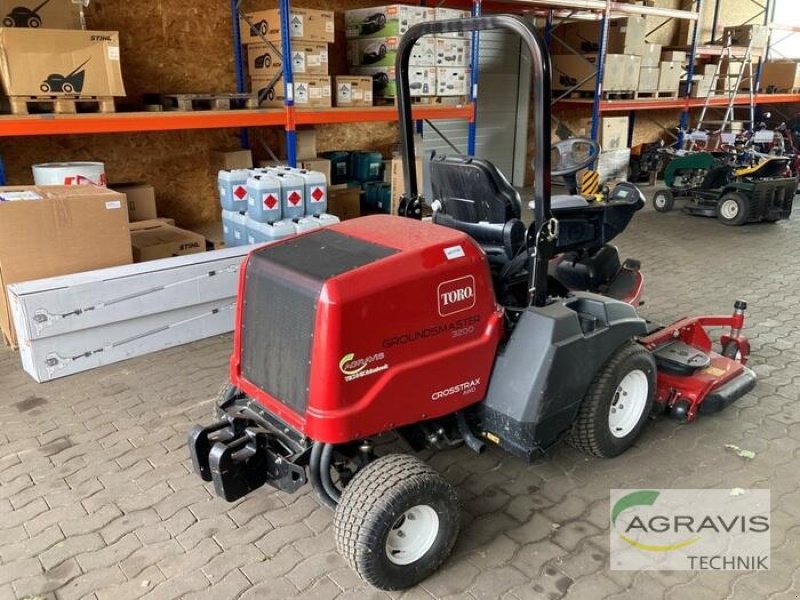 Rasenmäher des Typs Toro GROUNDSMASTER 3200 24 HP AWD, Neumaschine in Espelkamp (Bild 4)