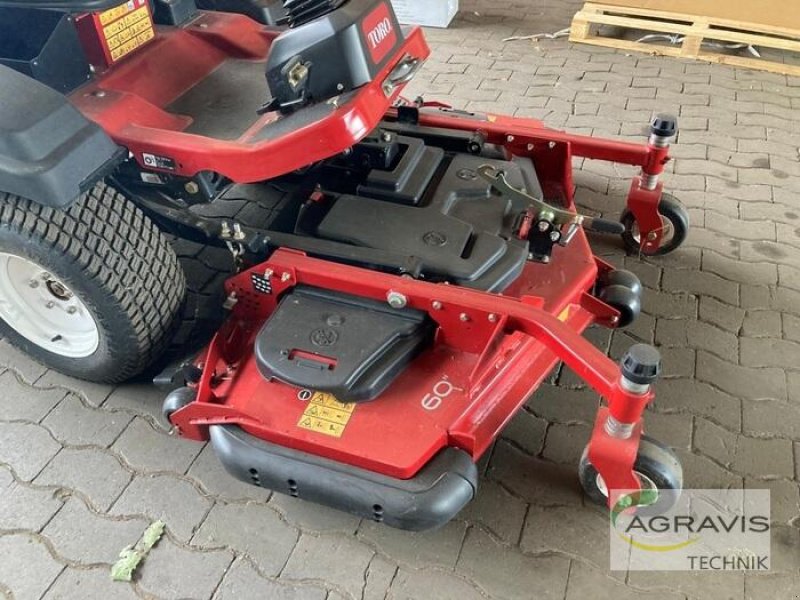 Rasenmäher des Typs Toro GROUNDSMASTER 3200 24 HP AWD, Neumaschine in Espelkamp (Bild 9)