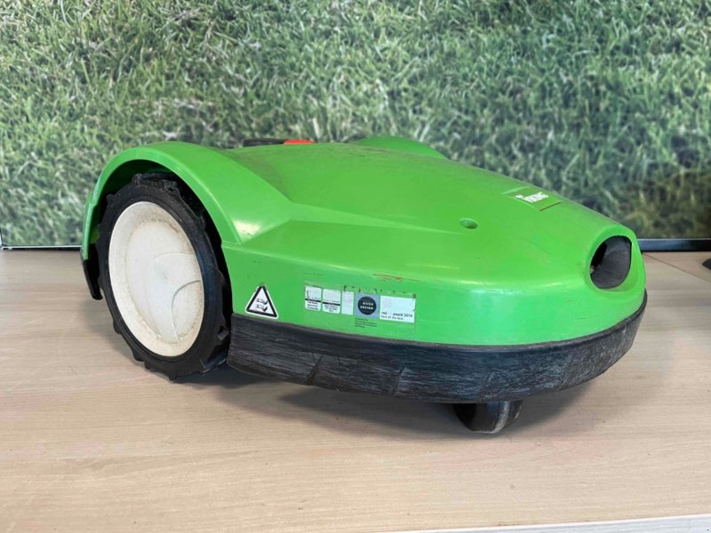 Rasenmäher typu Viking Robot de tonte Mi 632P Viking, Gebrauchtmaschine v LA SOUTERRAINE (Obrázek 1)