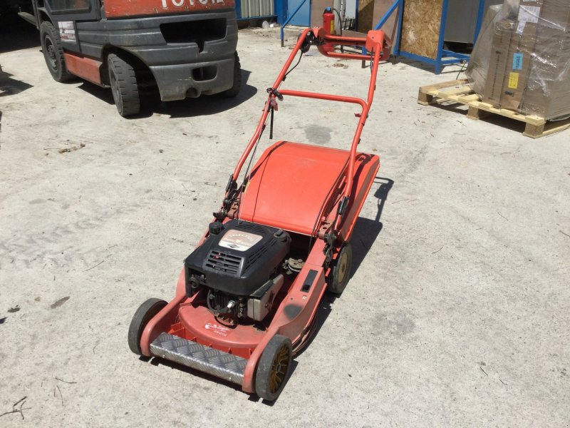 Rasenmäher des Typs Wolf GTFB4M, Gebrauchtmaschine in LA SOUTERRAINE (Bild 1)