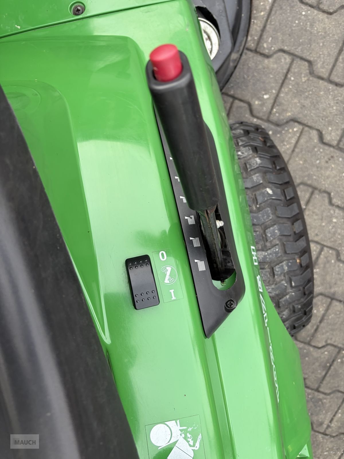 Rasentraktor typu Alko Grüne Welle 102-175H, Gebrauchtmaschine w Burgkirchen (Zdjęcie 12)