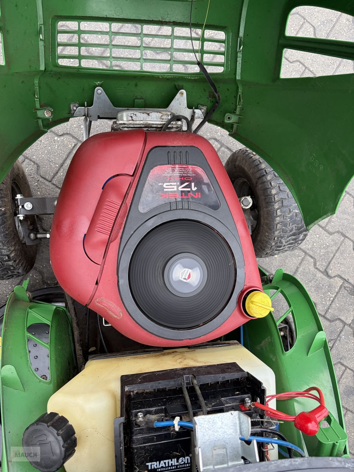Rasentraktor typu Alko Grüne Welle 102-175H, Gebrauchtmaschine w Burgkirchen (Zdjęcie 16)