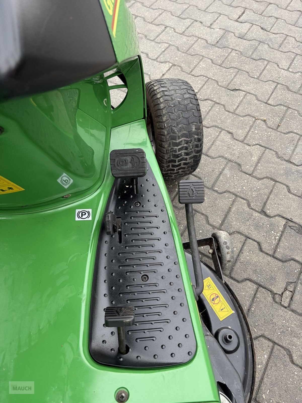 Rasentraktor typu Alko Grüne Welle 102-175H, Gebrauchtmaschine w Burgkirchen (Zdjęcie 13)