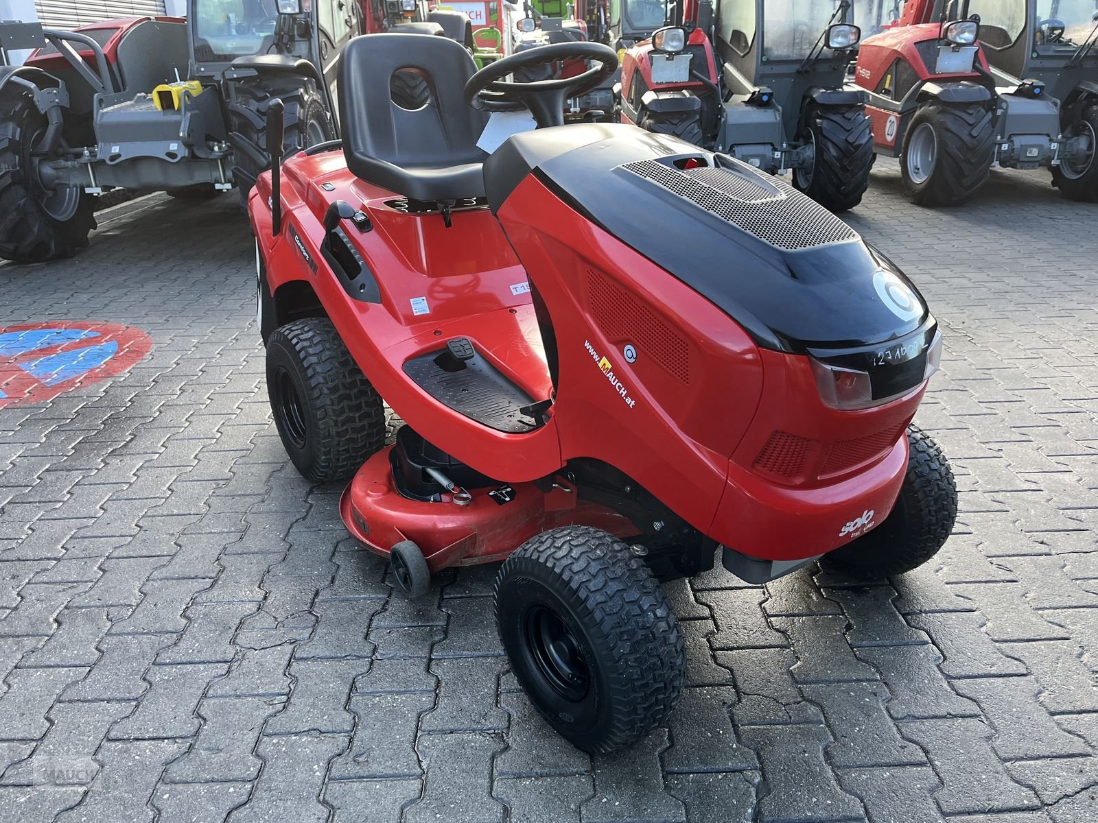 Rasentraktor des Typs Alko T15 103.7 Comfort HD-A gepflegter Zustand, Gebrauchtmaschine in Burgkirchen (Bild 15)