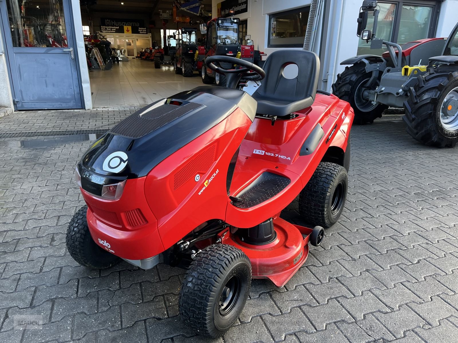 Rasentraktor des Typs Alko T15 103.7 Comfort HD-A gepflegter Zustand, Gebrauchtmaschine in Burgkirchen (Bild 17)