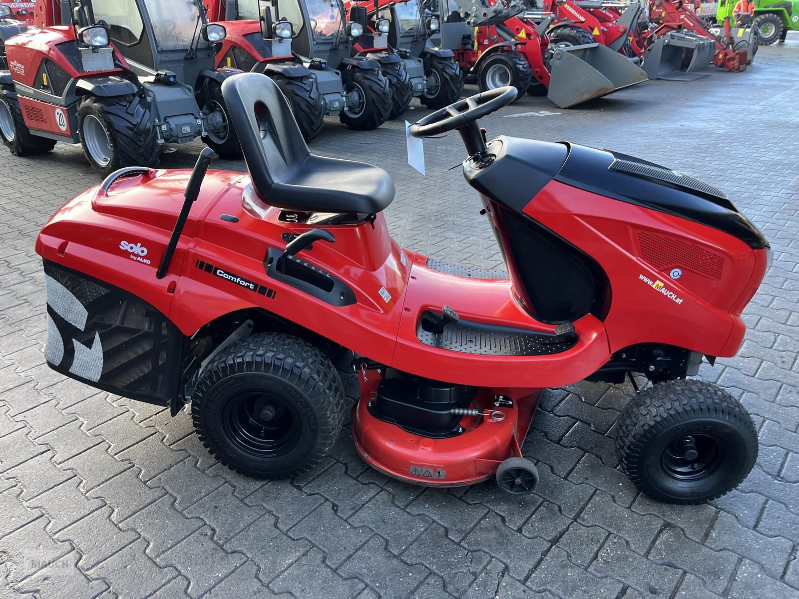 Rasentraktor des Typs Alko T15 103.7 Comfort HD-A gepflegter Zustand, Gebrauchtmaschine in Burgkirchen (Bild 14)