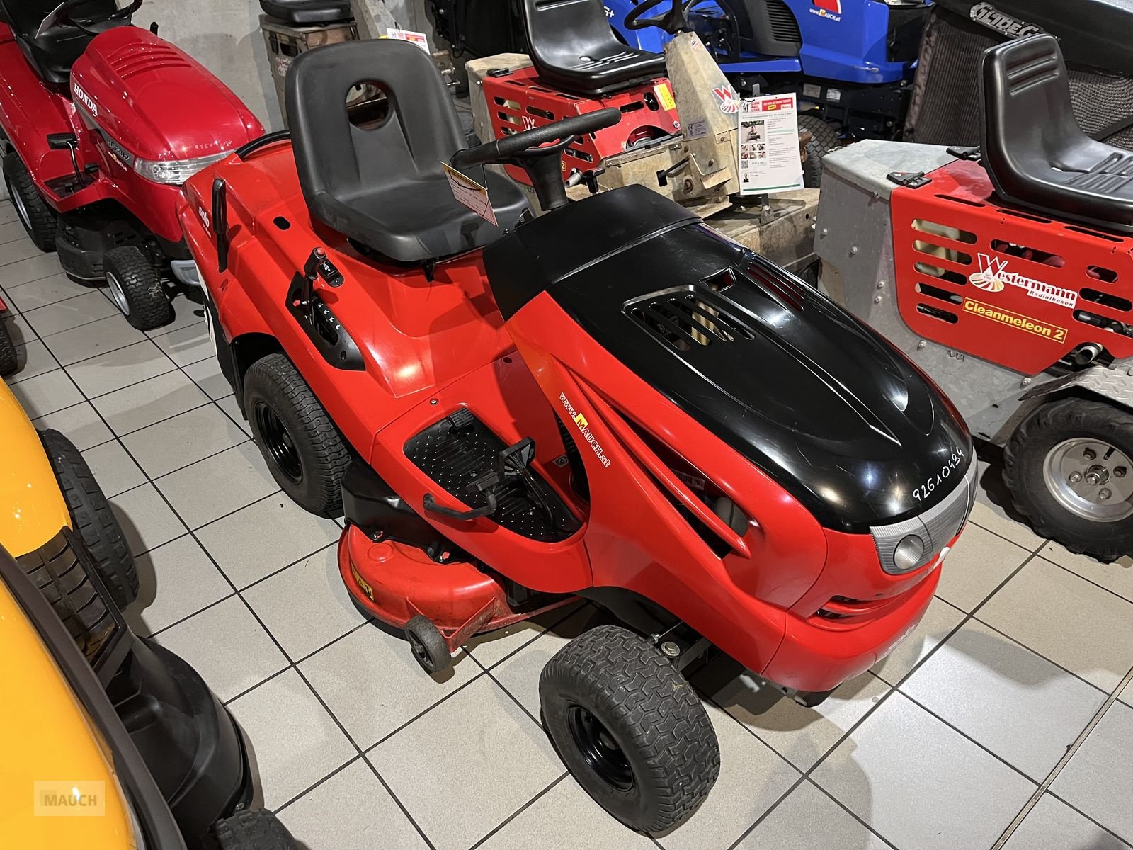 Rasentraktor typu Alko T18-102 7 HD, Gebrauchtmaschine v Burgkirchen (Obrázek 1)