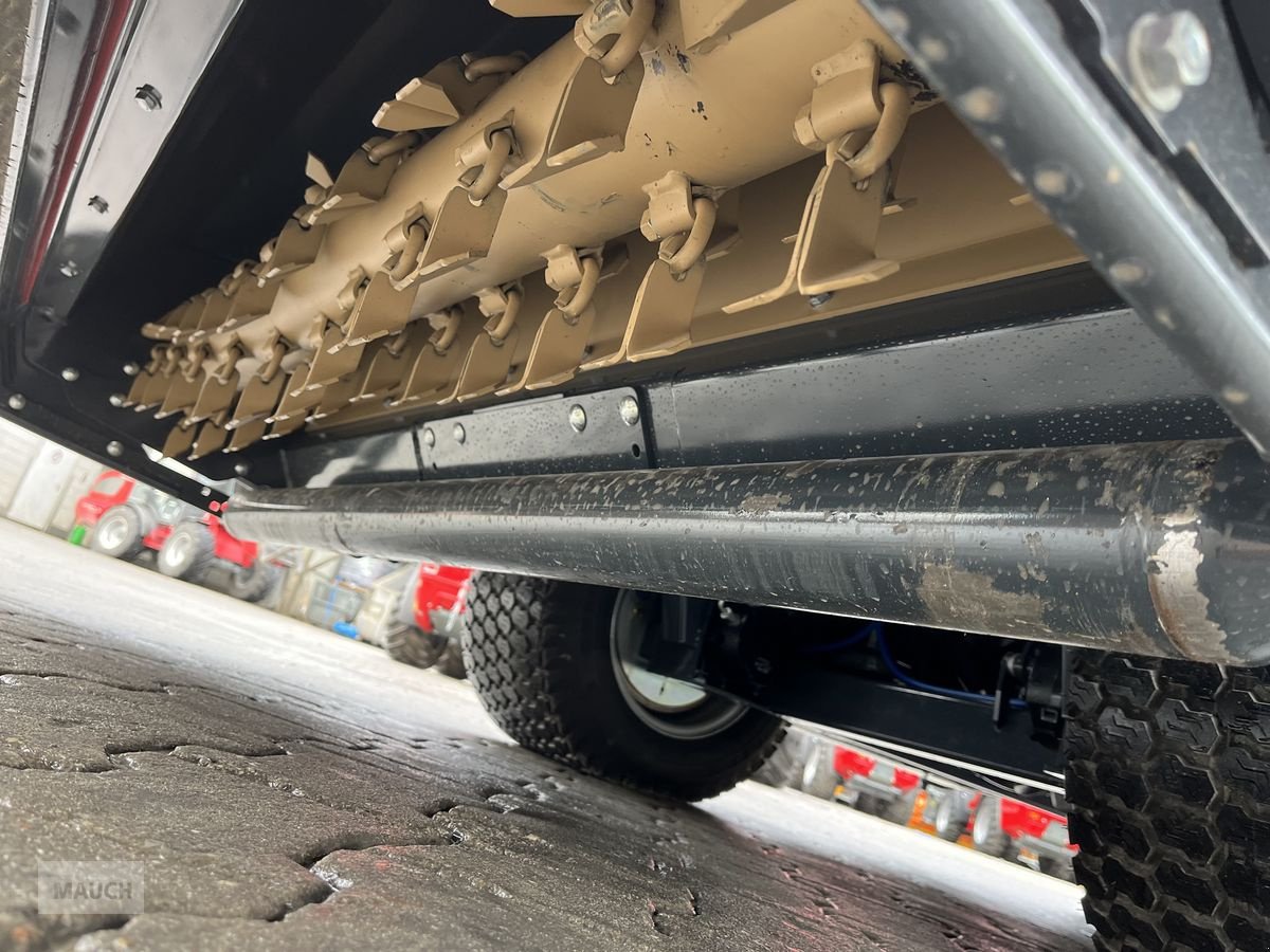 Rasentraktor des Typs Amazone Profihopper 1500 4 Zylinder Diesel, Neumaschine in Burgkirchen (Bild 22)