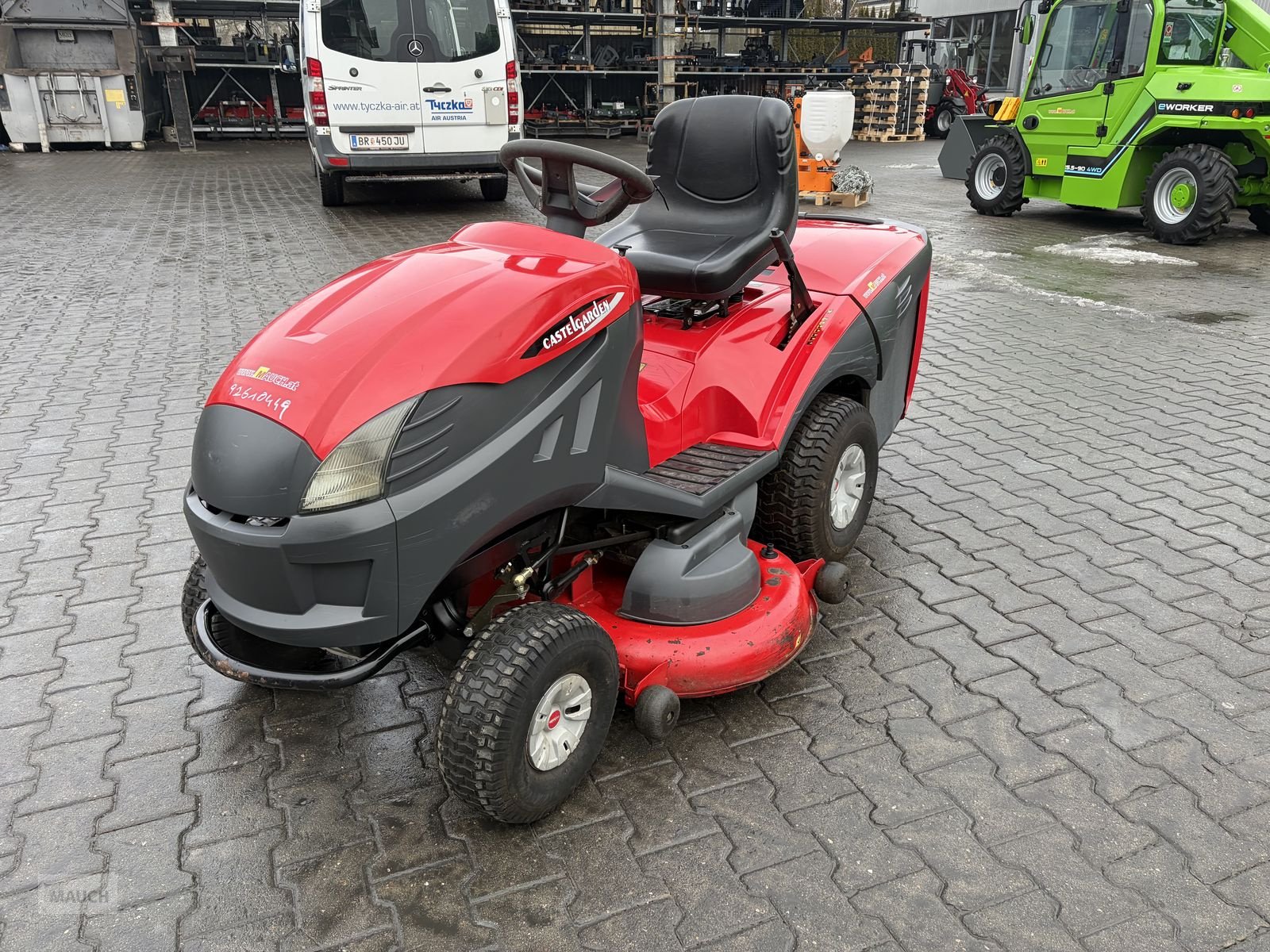 Rasentraktor of the type Castelgarden TX122 Hydro 22PS, Gebrauchtmaschine in Burgkirchen (Picture 1)