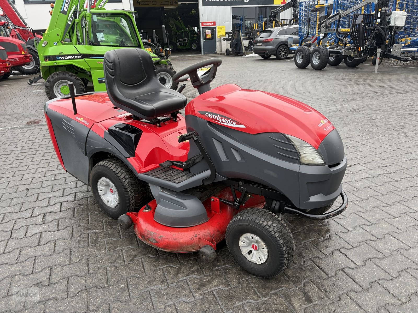 Rasentraktor of the type Castelgarden TX122 Hydro 22PS, Gebrauchtmaschine in Burgkirchen (Picture 8)