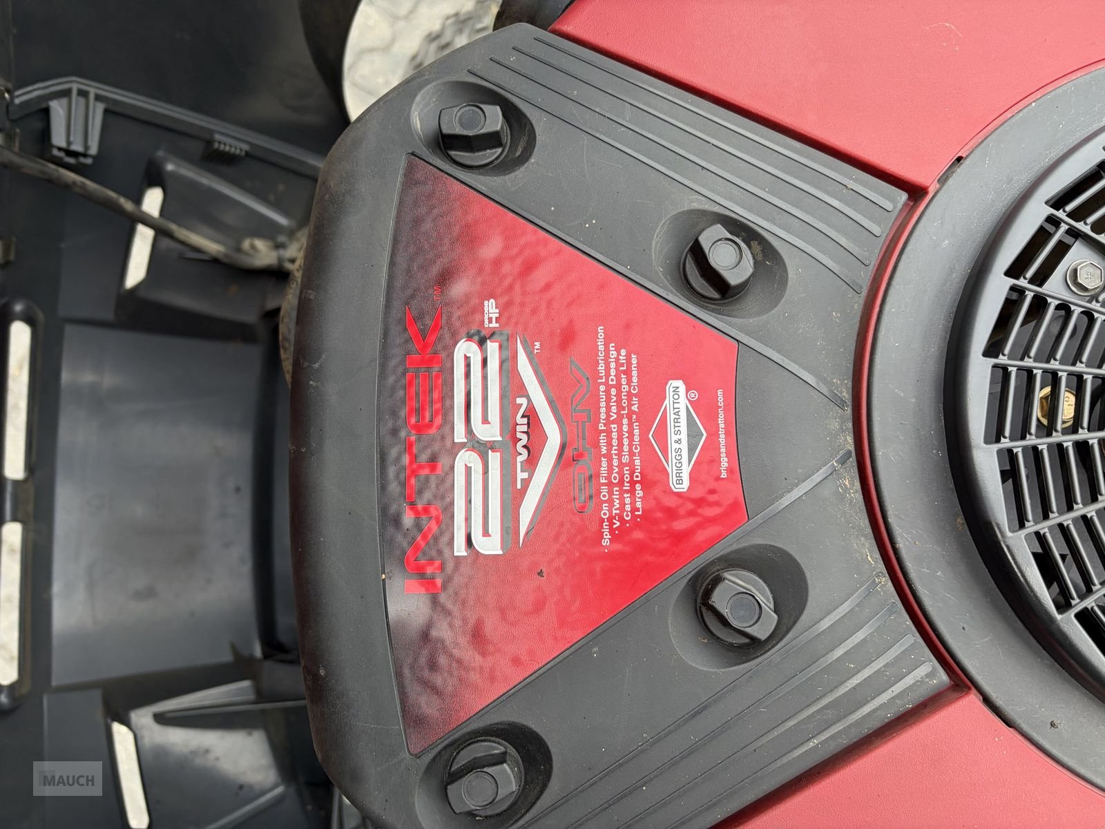 Rasentraktor of the type Castelgarden TX122 Hydro 22PS, Gebrauchtmaschine in Burgkirchen (Picture 15)