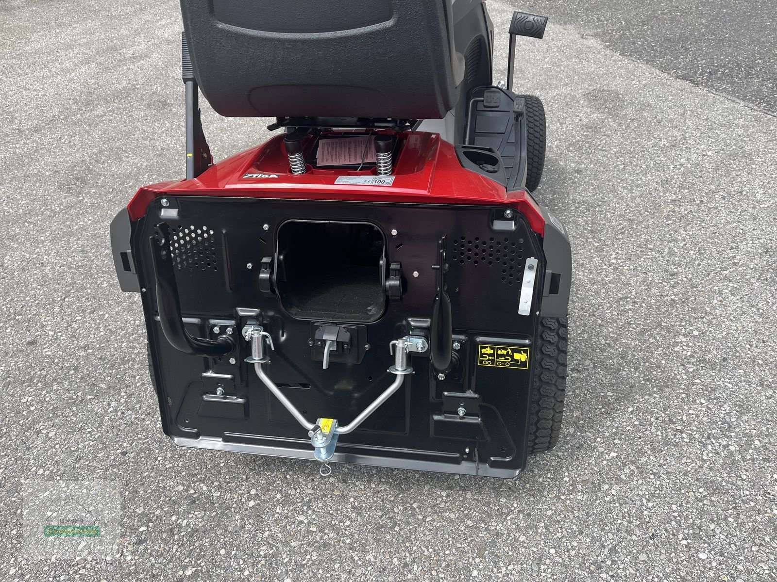 Rasentraktor des Typs Castelgarden XHT 240 4WD, Gebrauchtmaschine in Wartberg (Bild 8)