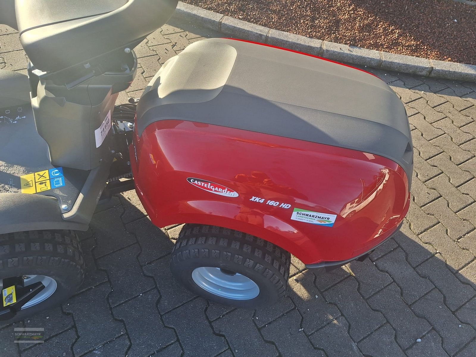 Rasentraktor des Typs Castelgarden XK4 160 HD, Neumaschine in Aurolzmünster (Bild 8)