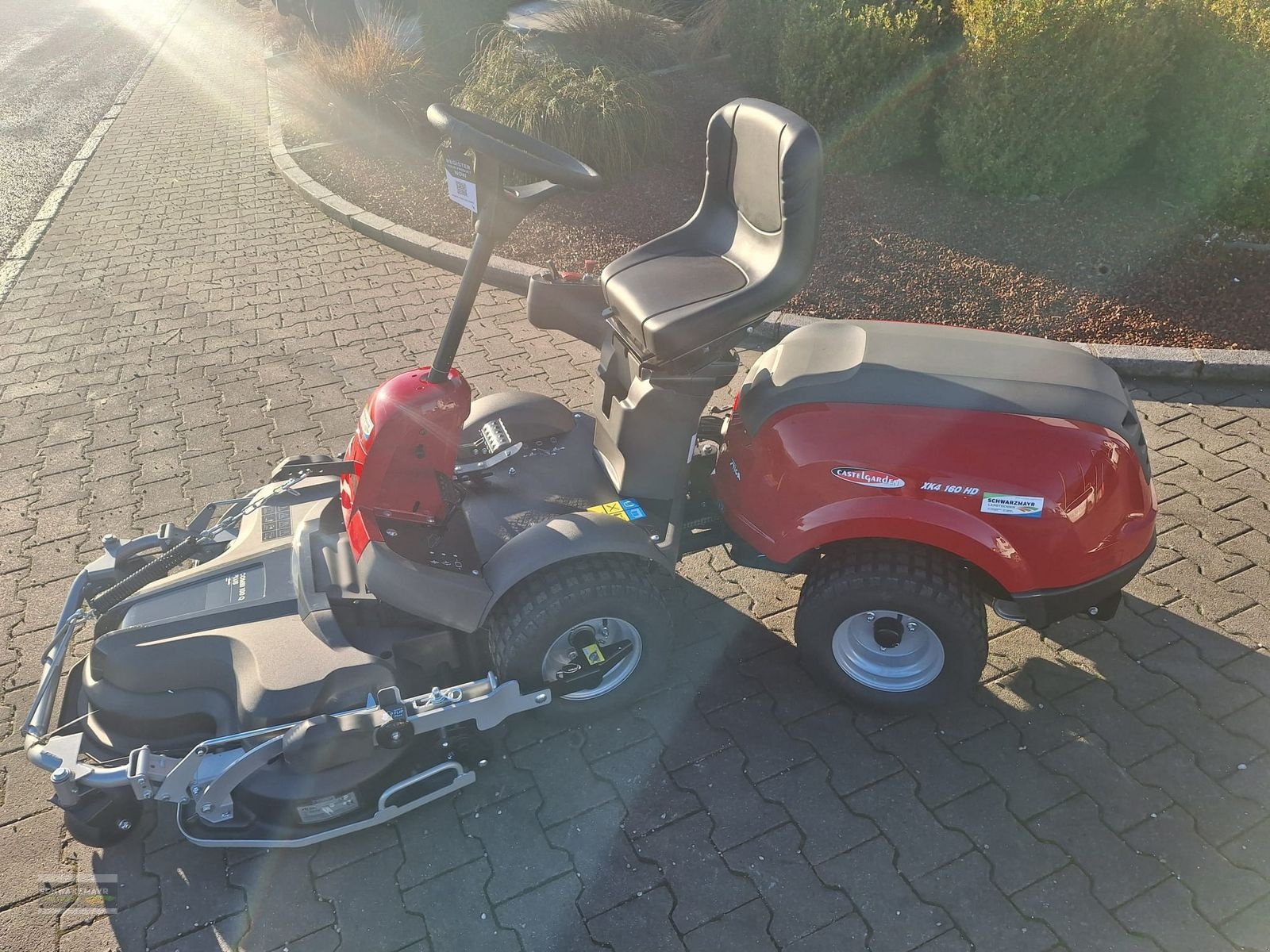 Rasentraktor des Typs Castelgarden XK4 160 HD, Neumaschine in Aurolzmünster (Bild 9)