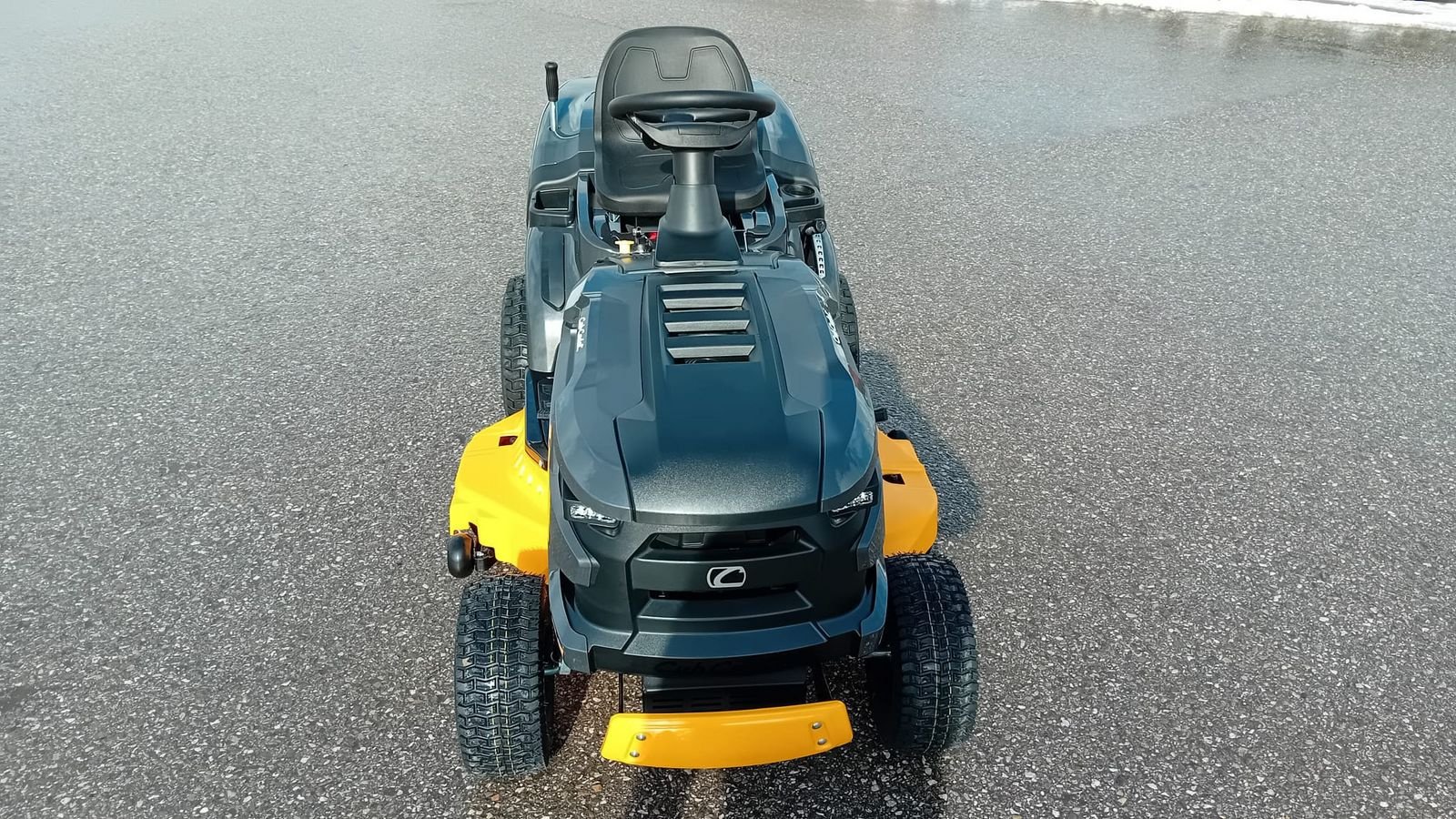 Rasentraktor des Typs Cub Cadet Cub Cadet LT3 R102 Rasentraktor, Neumaschine in NATTERNBACH (Bild 14)