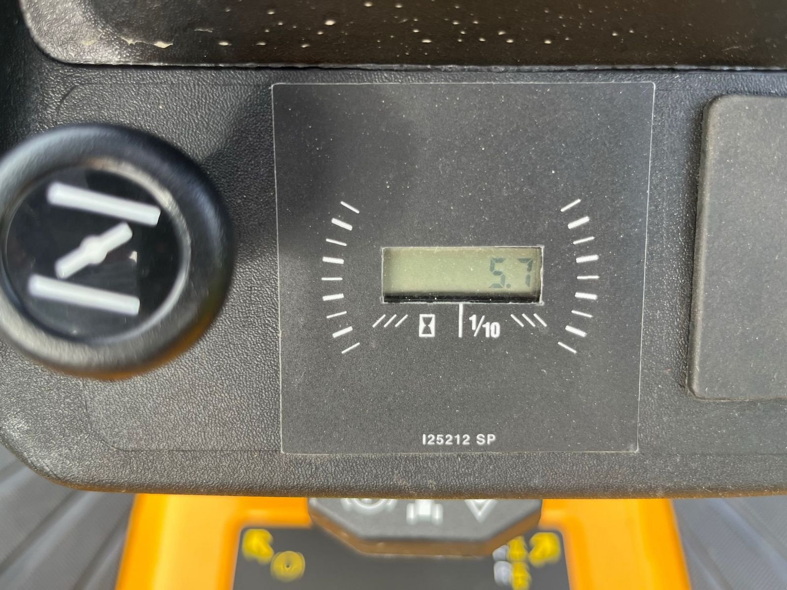 Rasentraktor от тип Cub Cadet Cub Cadet XT1 Winter, Gebrauchtmaschine в NATTERNBACH (Снимка 12)