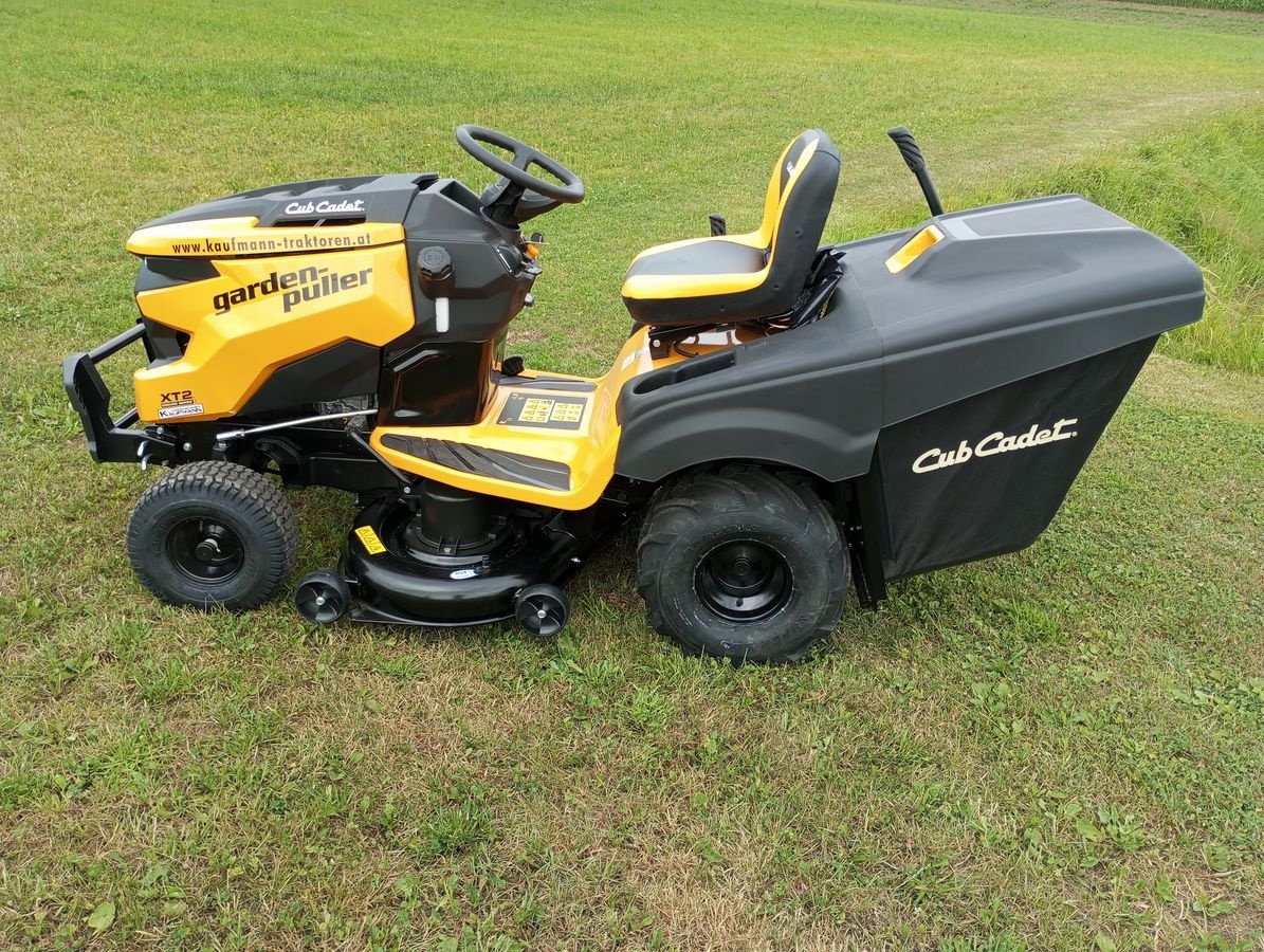 Rasentraktor des Typs Cub Cadet Cub Cadet XT2 QR 106 Spezial Edition, Neumaschine in NATTERNBACH (Bild 14)