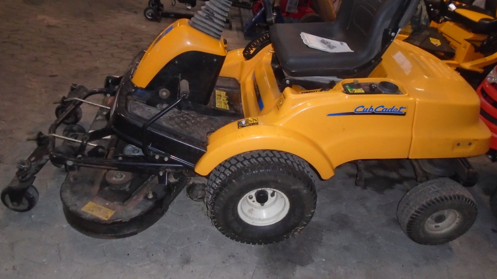 Rasentraktor типа Cub Cadet FMZ48, Gebrauchtmaschine в Viborg (Фотография 3)