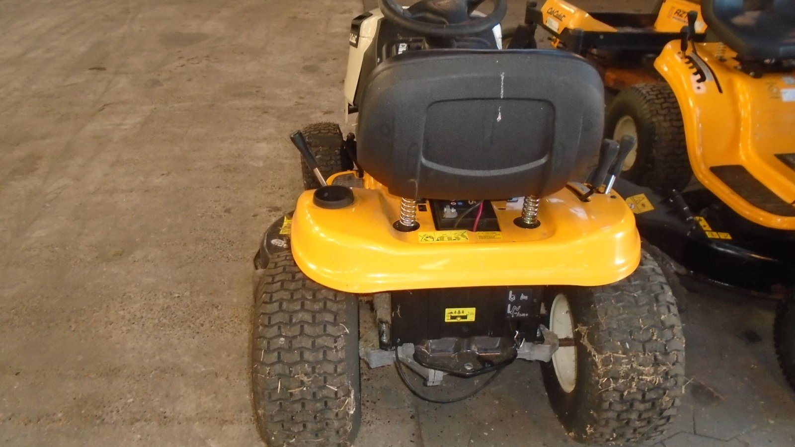 Rasentraktor tipa Cub Cadet LT2 107cm, Gebrauchtmaschine u Viborg (Slika 4)