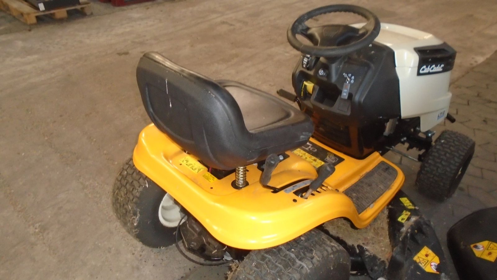 Rasentraktor tipa Cub Cadet LT2 107cm, Gebrauchtmaschine u Viborg (Slika 3)