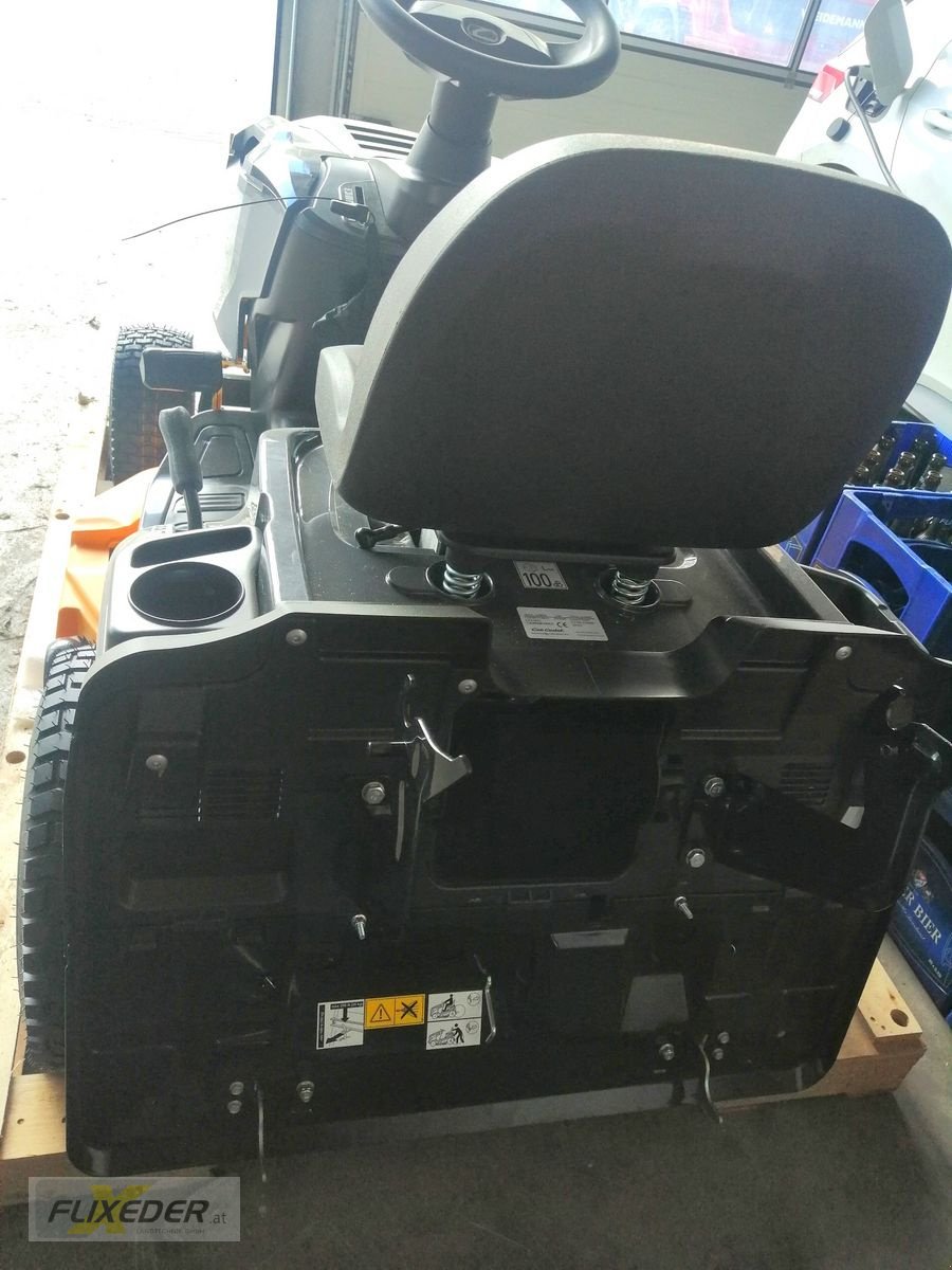 Rasentraktor typu Cub Cadet LT2 R92 Hydrostat, Neumaschine w Pattigham (Zdjęcie 4)