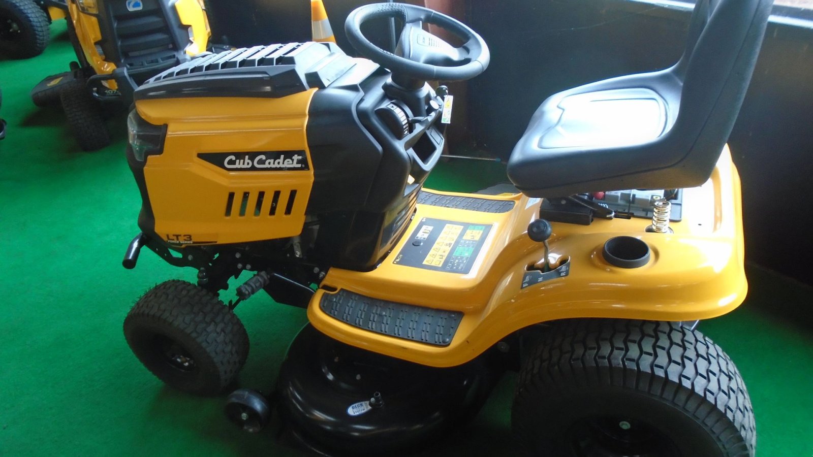 Rasentraktor del tipo Cub Cadet LT3 PS107, Gebrauchtmaschine en Viborg (Imagen 4)